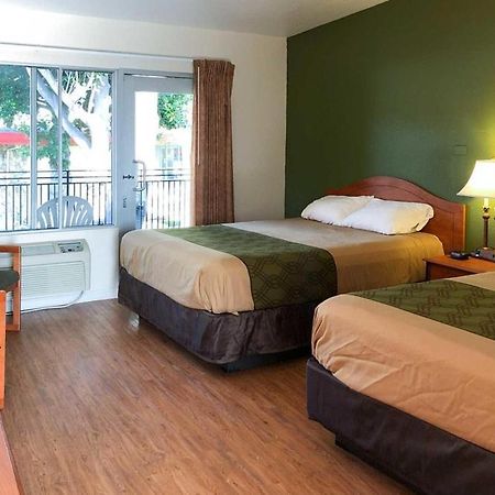 Garden Inn & Suites Oakland Airport Buitenkant foto